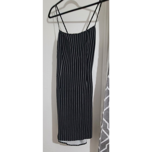 Black dress with white stripes - Picture 5 of 5